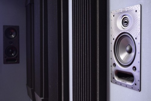 Pravé a bocni repro.JPG