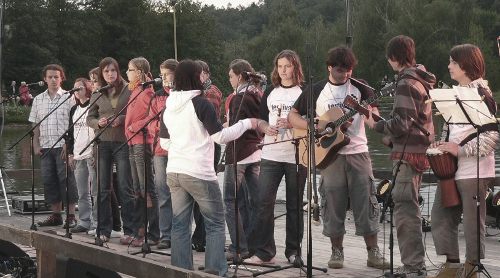 6 mic na kvokály, zbytek nástroje.